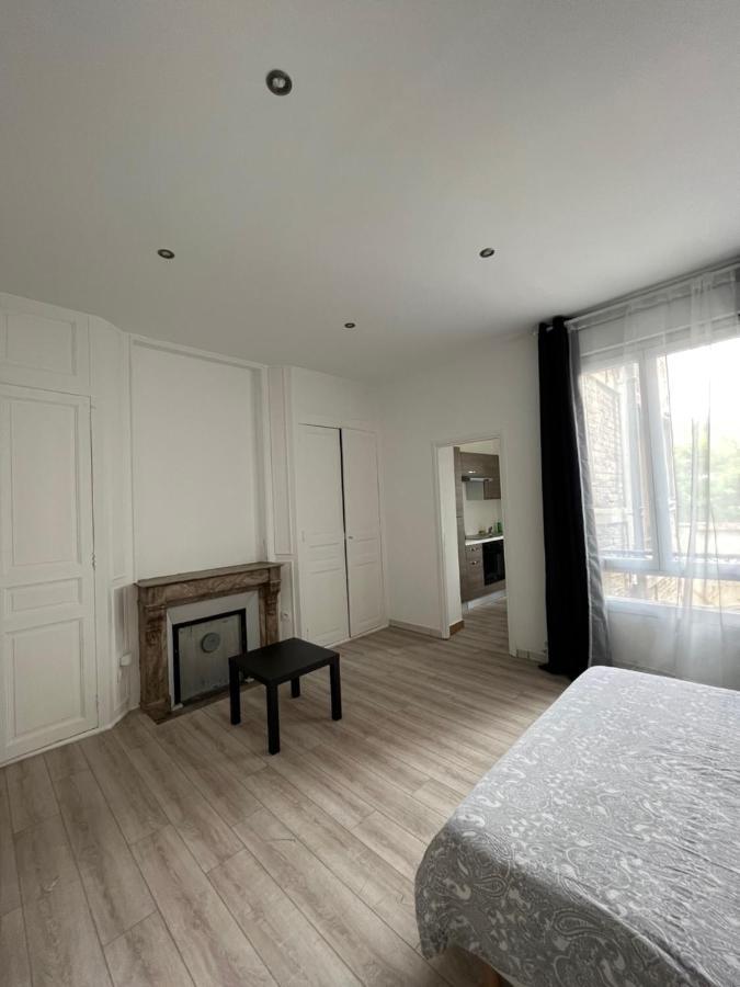 Peacefull, Face A La Cathedrale Appartement Reims Buitenkant foto
